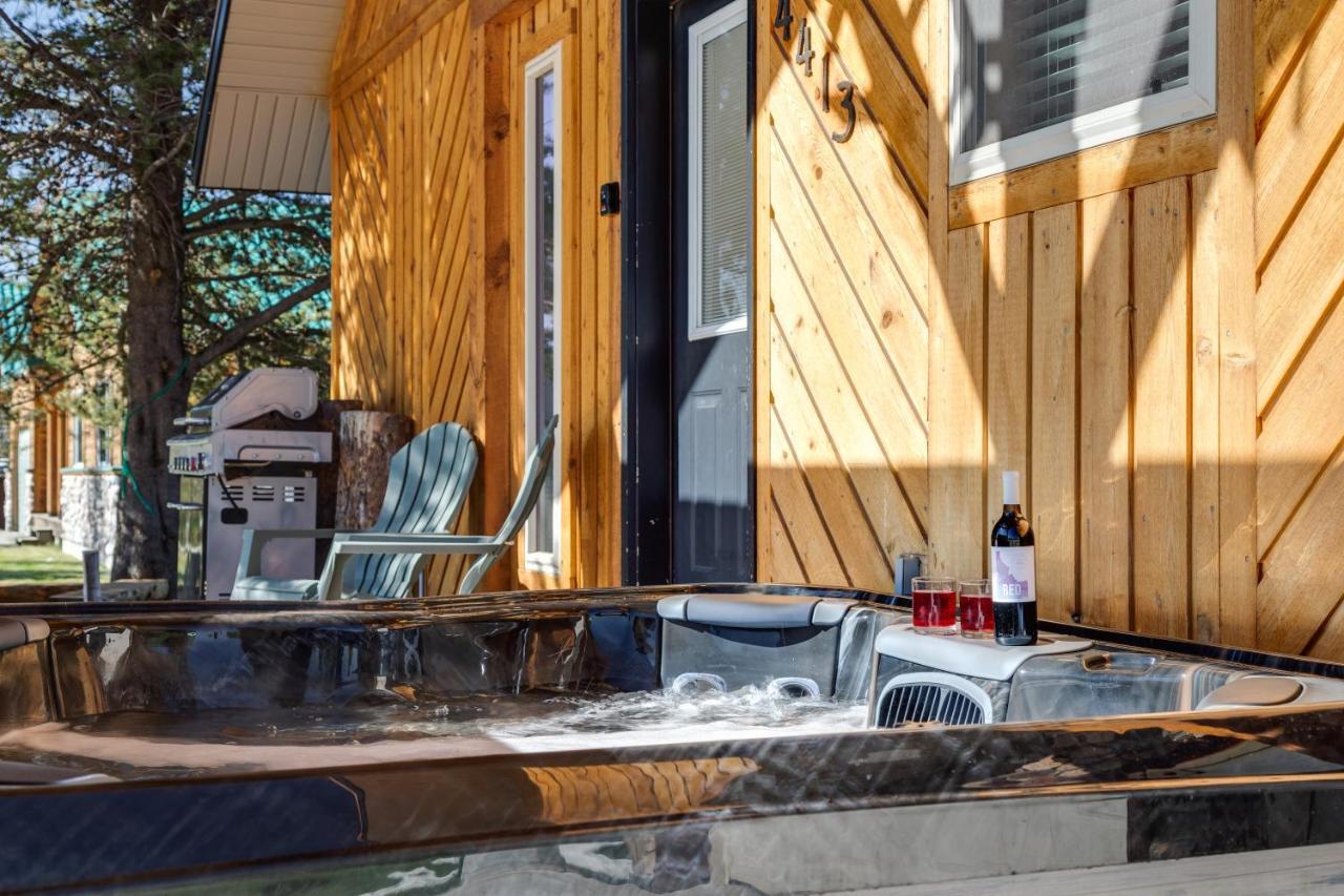 Huckleberry Hollow By Kabino Hot Tub Firepit Ps2 Satellite Grill Wifi Golf Course Island Park Exterior photo