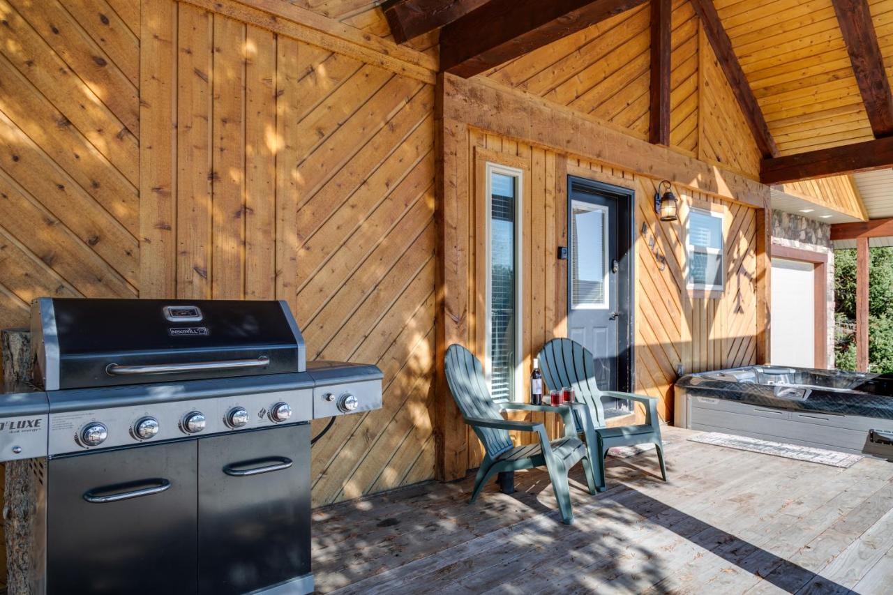 Huckleberry Hollow By Kabino Hot Tub Firepit Ps2 Satellite Grill Wifi Golf Course Island Park Exterior photo